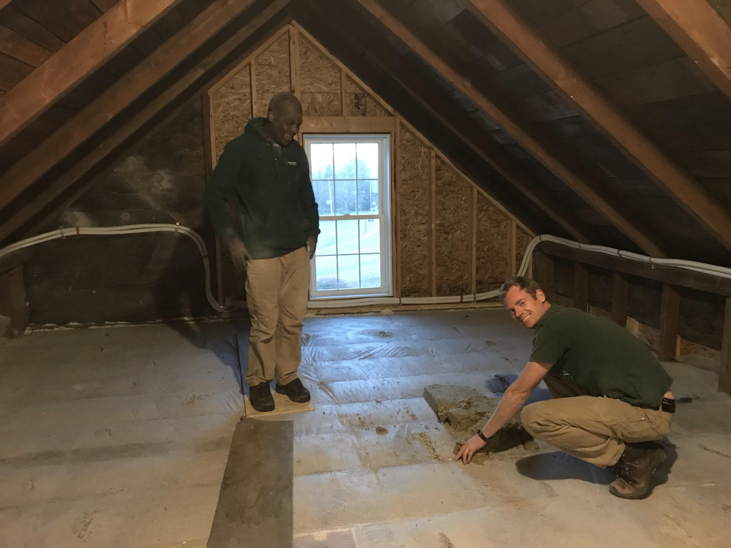 Attic insulation Evergreen team