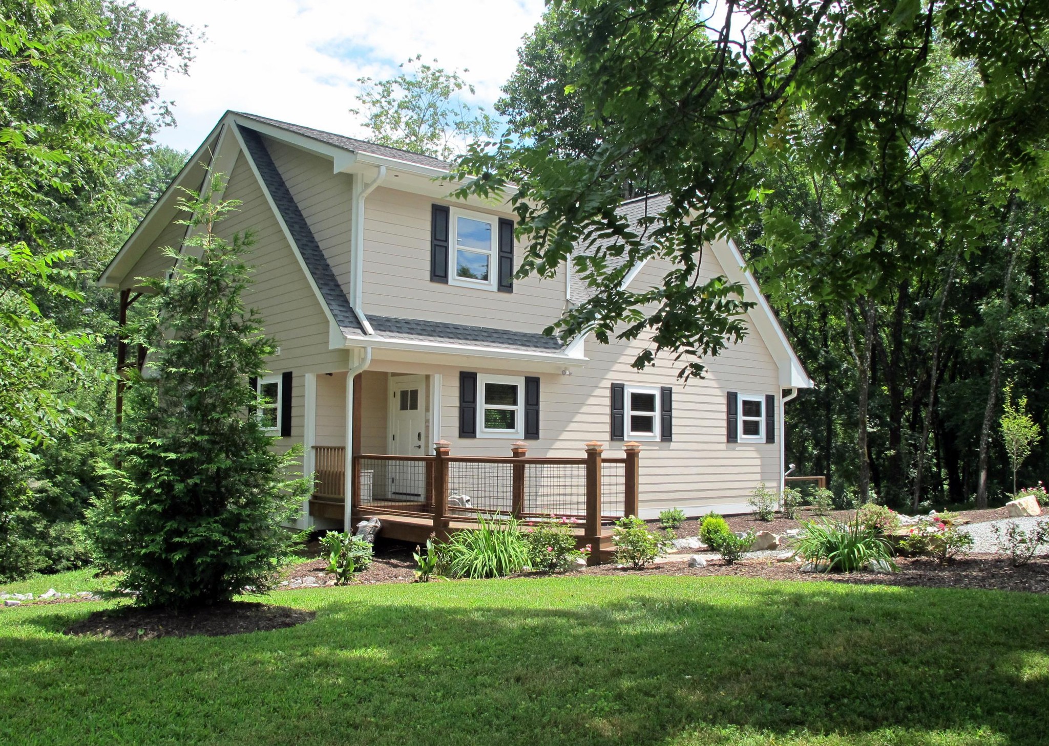 Exterior view of a Maine Home